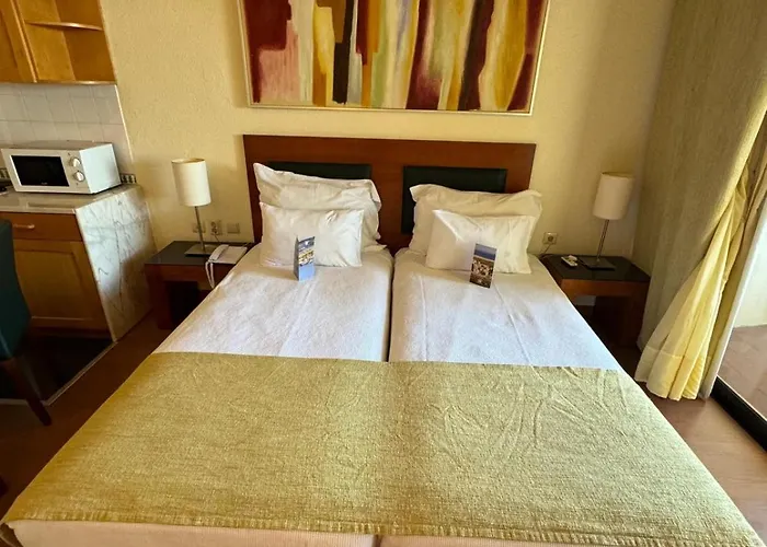 호텔 Semanas 30 E 24 Gale Cerro Alagoa 4*