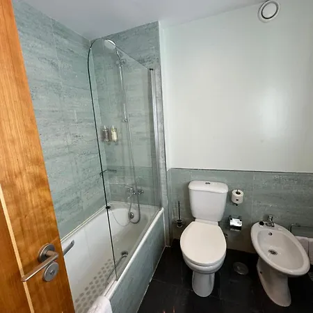 Semanas 30 E 24 Gale Cerro Alagoa מלון 4*